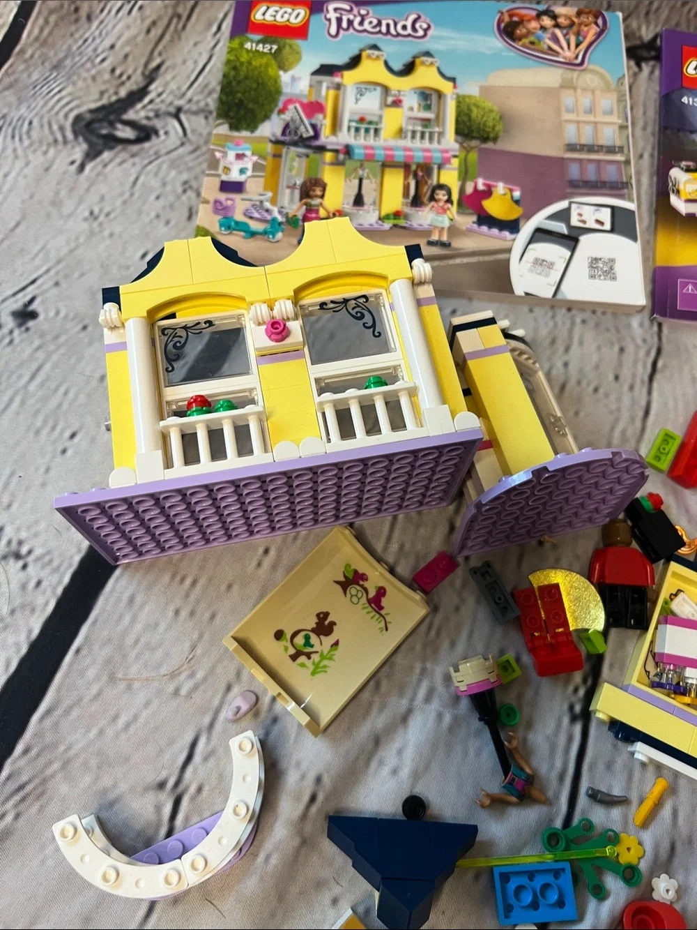 LEGO Friends 41393 & 41427 Sets Mixed Lot Instructions Box Pieces Minifigure